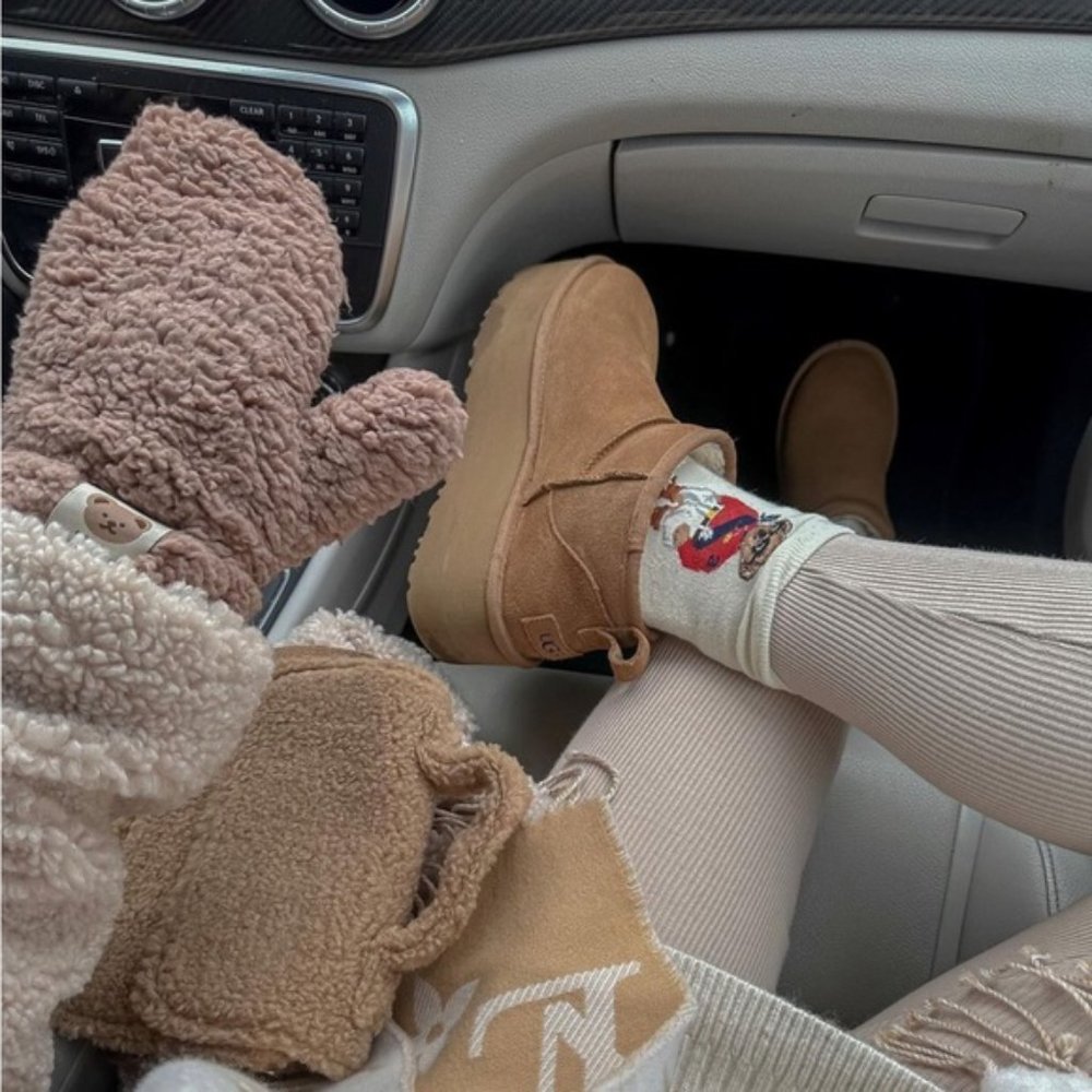 UGG Women's Classic Ultra Mini Platform